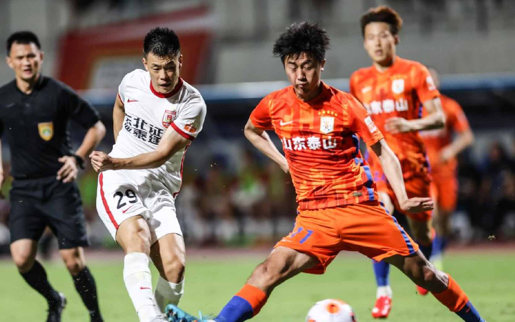 Soi kèo Changchun Yatai vs Shandong Taishan, kèo châu Á